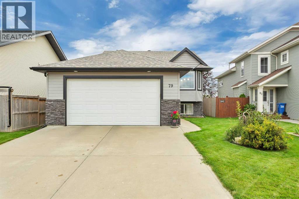 Photo 2 of 79 Stephenson Crescent, Red Deer AB