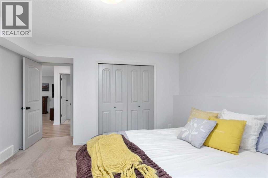 Photo 33 of 79 Stephenson Crescent, Red Deer AB