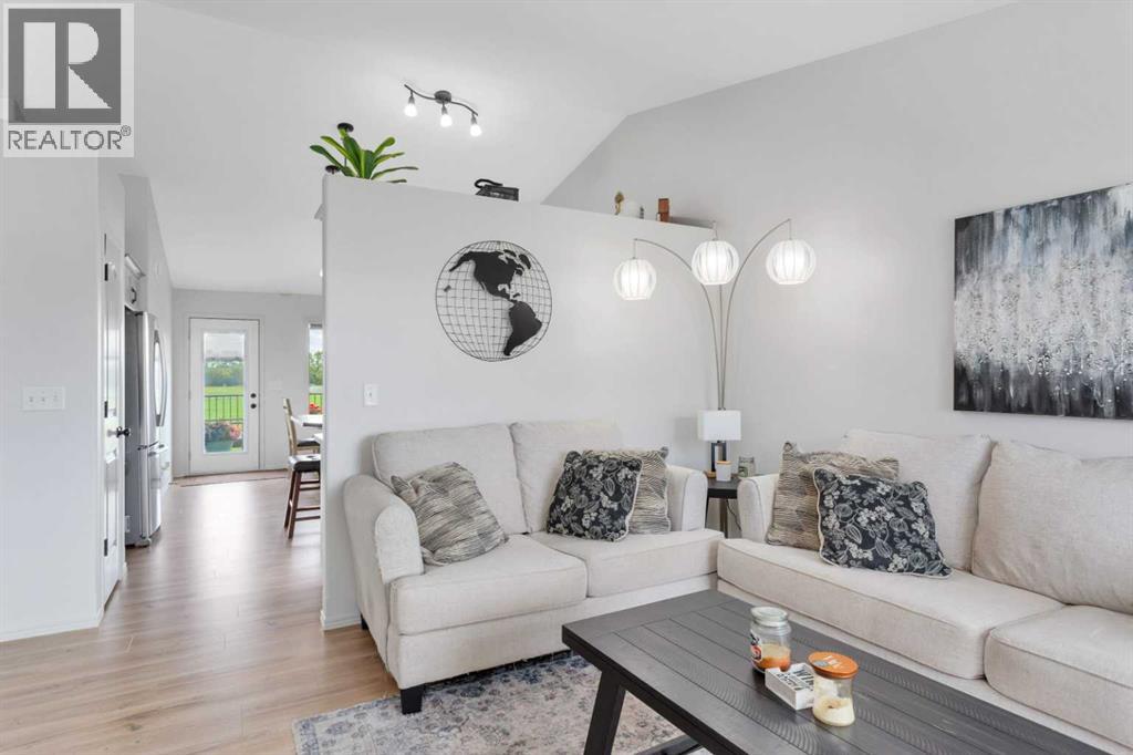 Photo 15 of 79 Stephenson Crescent, Red Deer AB