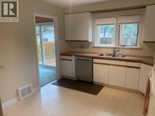 Single Family House for Sale in   Street S Victoria Park Lethbridge 