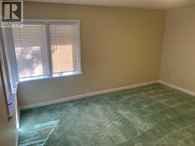 Single Family House for Sale in   Street S Victoria Park Lethbridge 