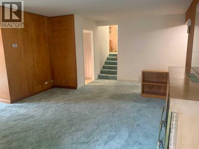 Single Family House for Sale in   Street S Victoria Park Lethbridge 