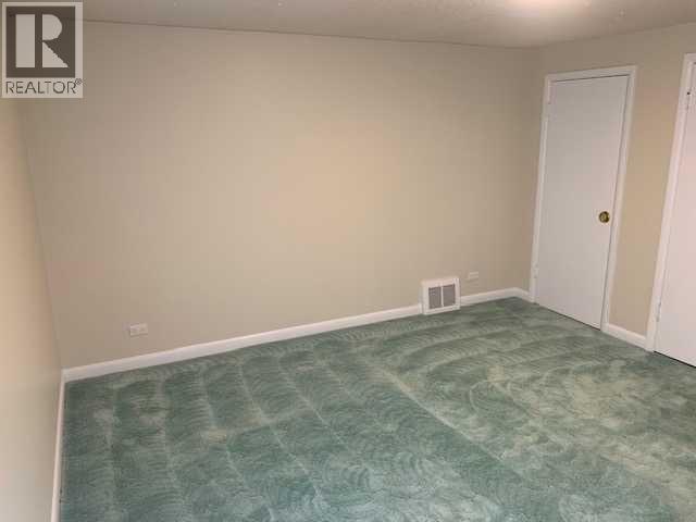 Single Family House for Sale in   Street S Victoria Park Lethbridge 