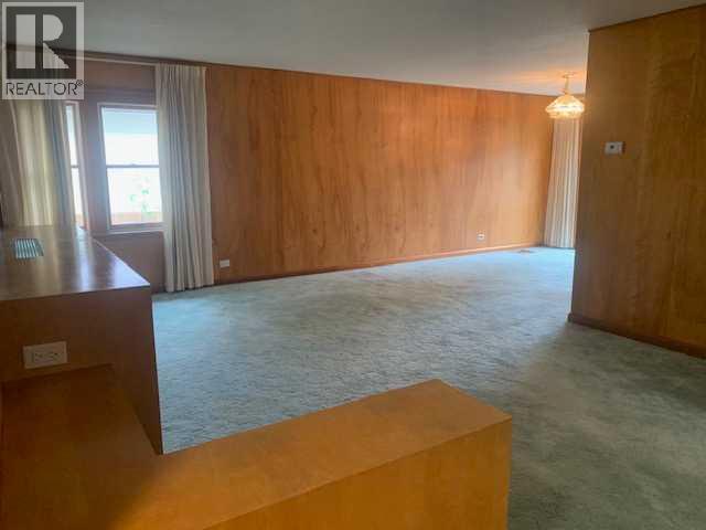 Single Family House for Sale in   Street S Victoria Park Lethbridge 