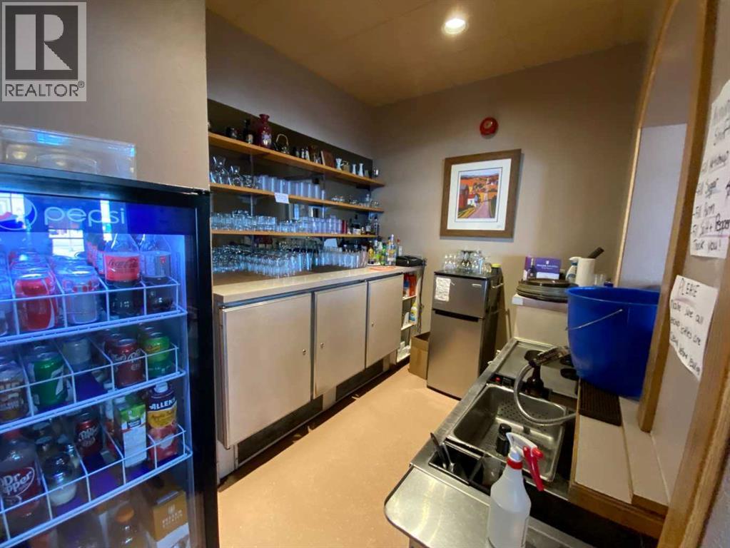 Photo 3 of 5036 46 Avenue, Taber AB