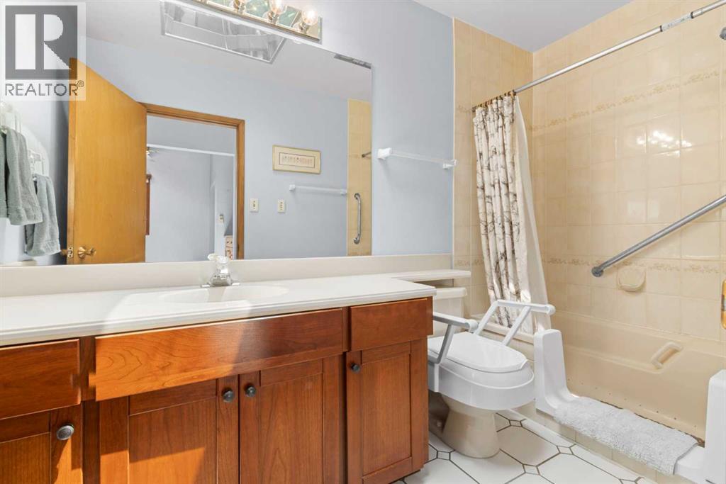 Multi-family House Bungalow for Sale in   Avenue SW Windsor Park Calgary 