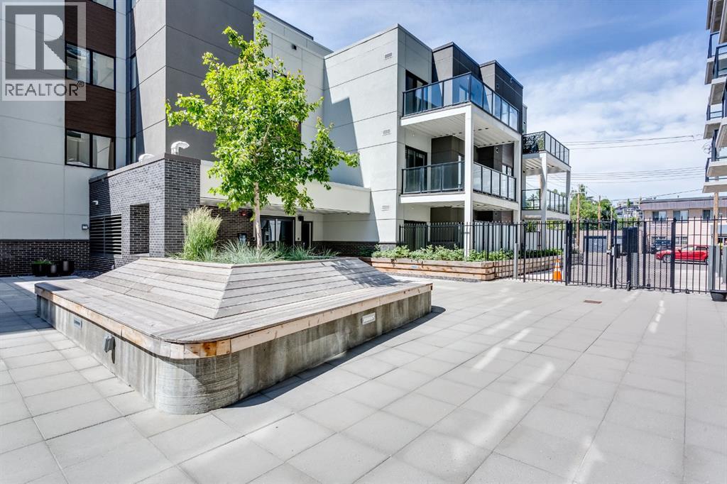 Single Family House for Sale in    Avenue NE Crescent Heights Calgary 