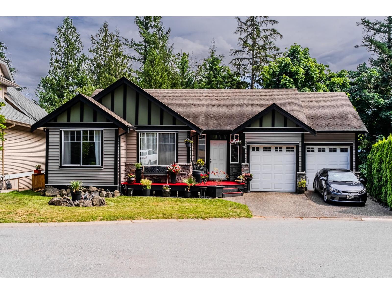 Photo 5 of 27 45957 Sherwood Drive Promontory, Chilliwack BC