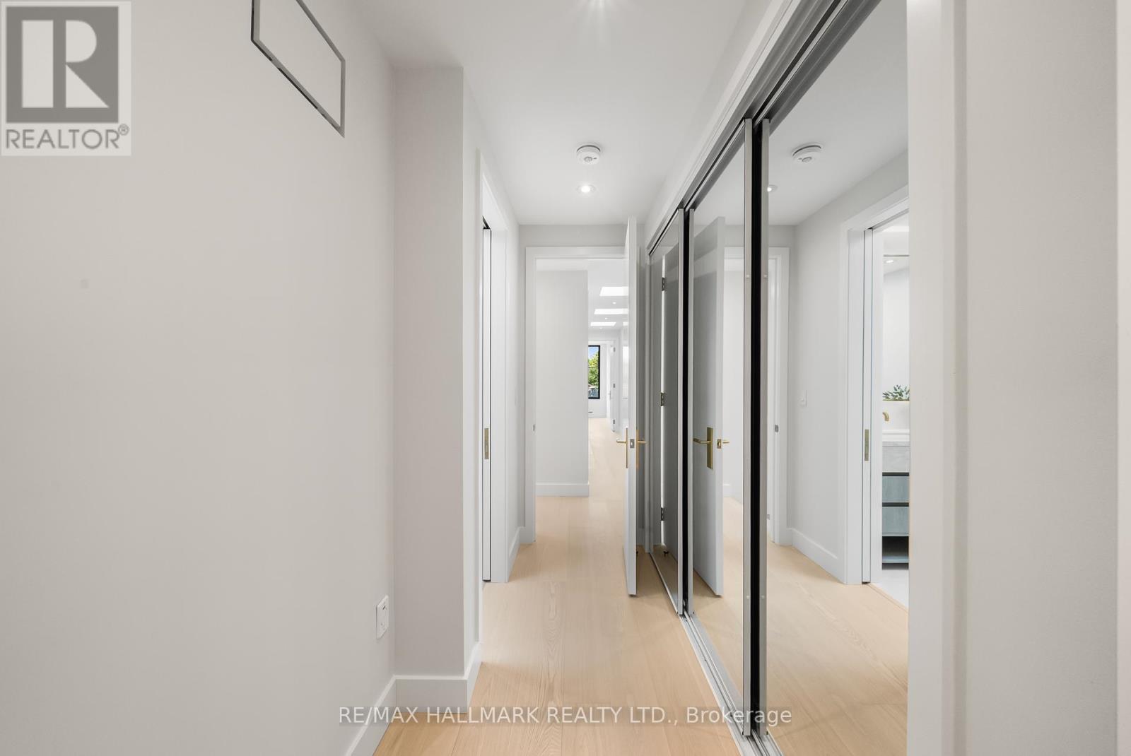 Photo 26 of 16 A Kenrae Road, Toronto ON