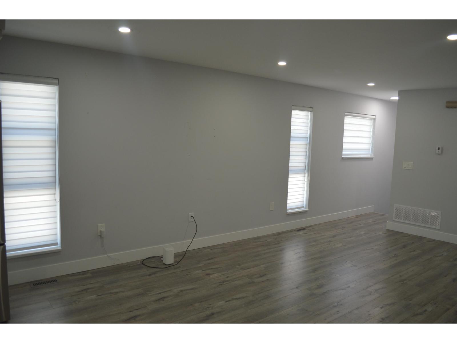 539 DOUGLAS STREET, Hope, Hope