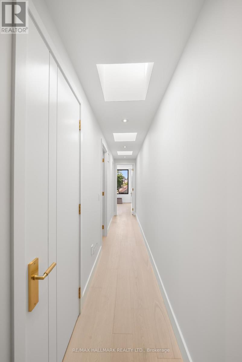 Photo 27 of 16 A Kenrae Road, Toronto ON