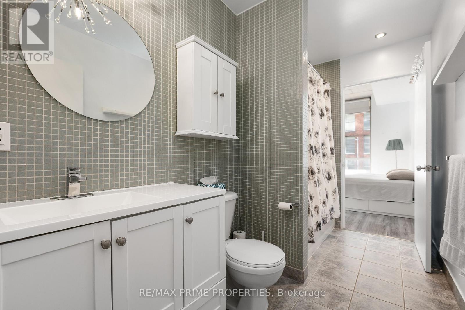 Photo 10 of 311 383 Cumberland Street, Ottawa ON