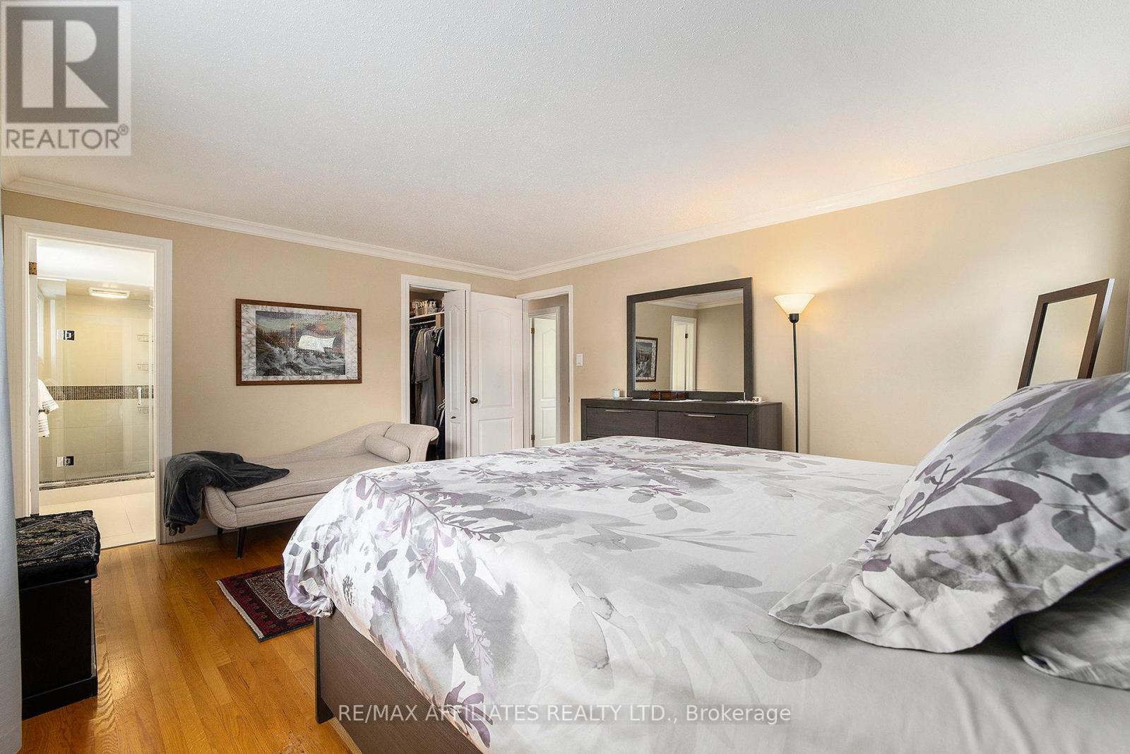 Photo 21 of 23 Sioux Crescent, Ottawa ON