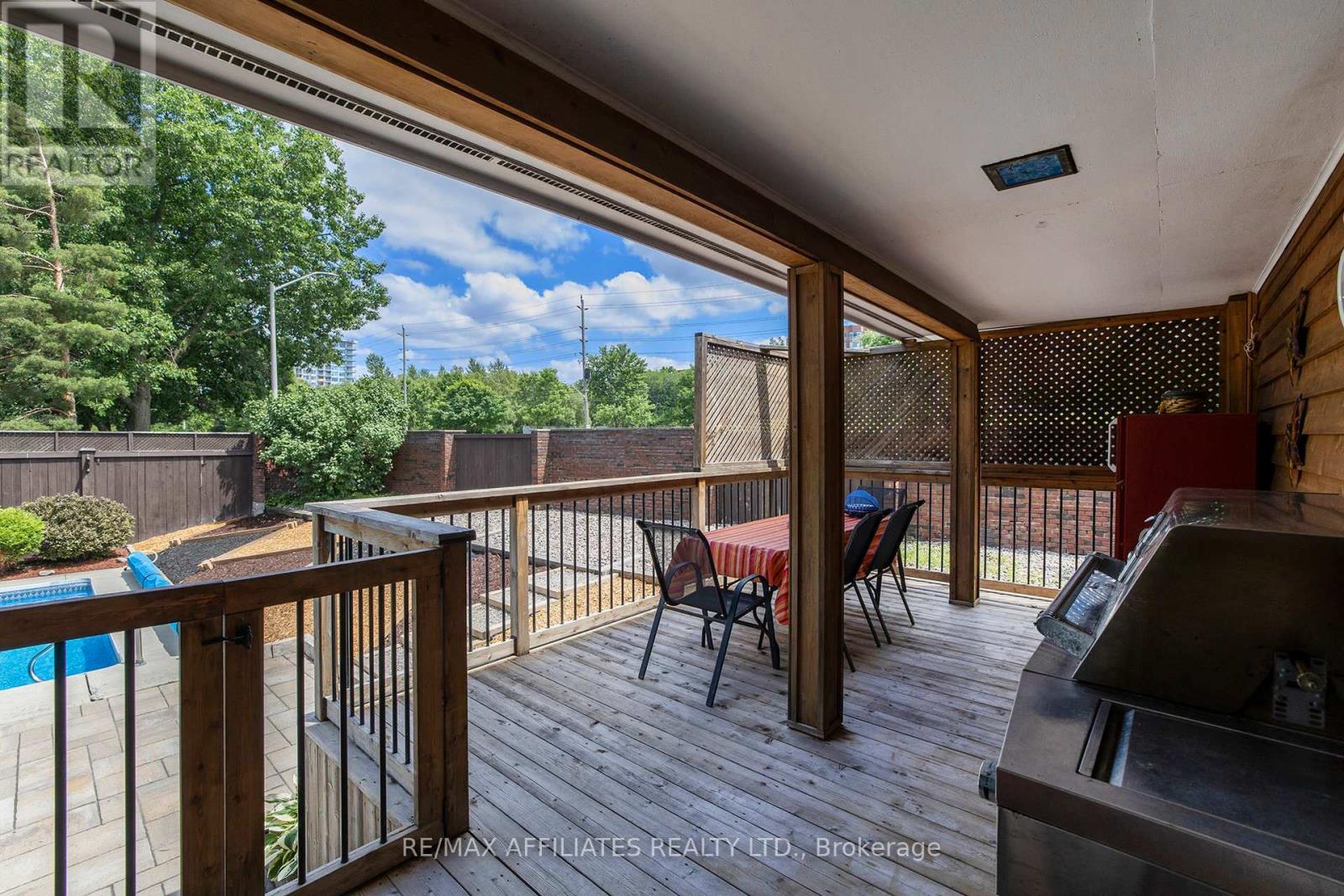 Photo 29 of 23 Sioux Crescent, Ottawa ON