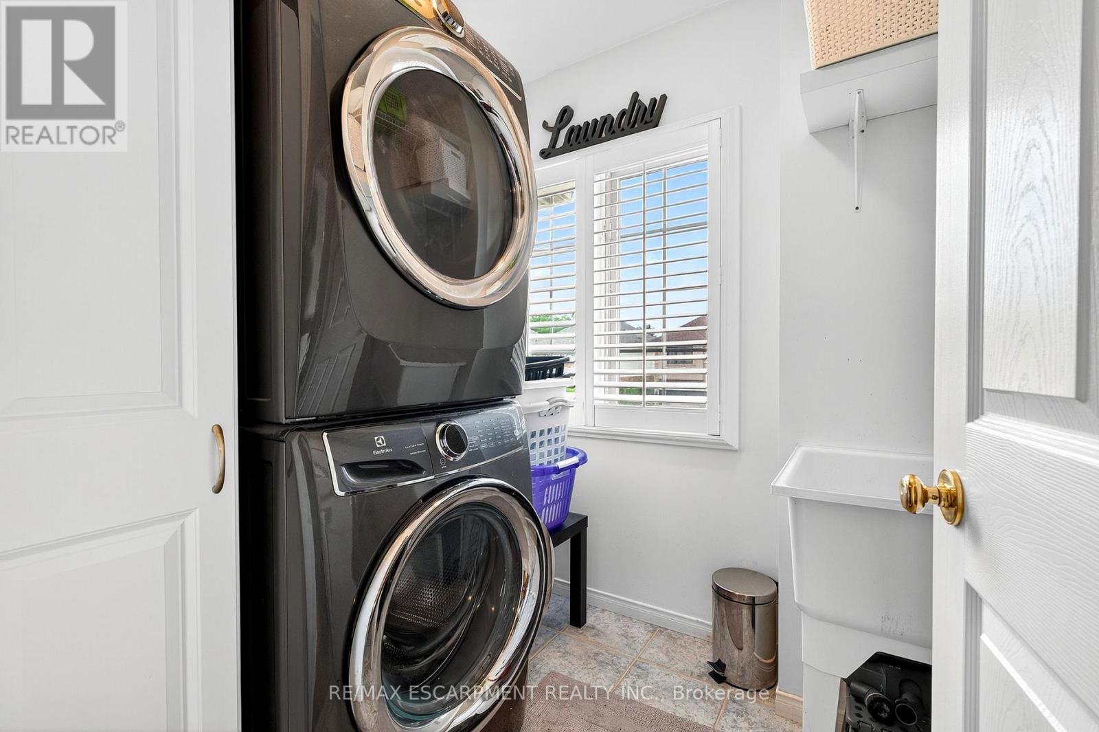 Photo 20 of 4118 Pincay Oaks Lane, Burlington ON
