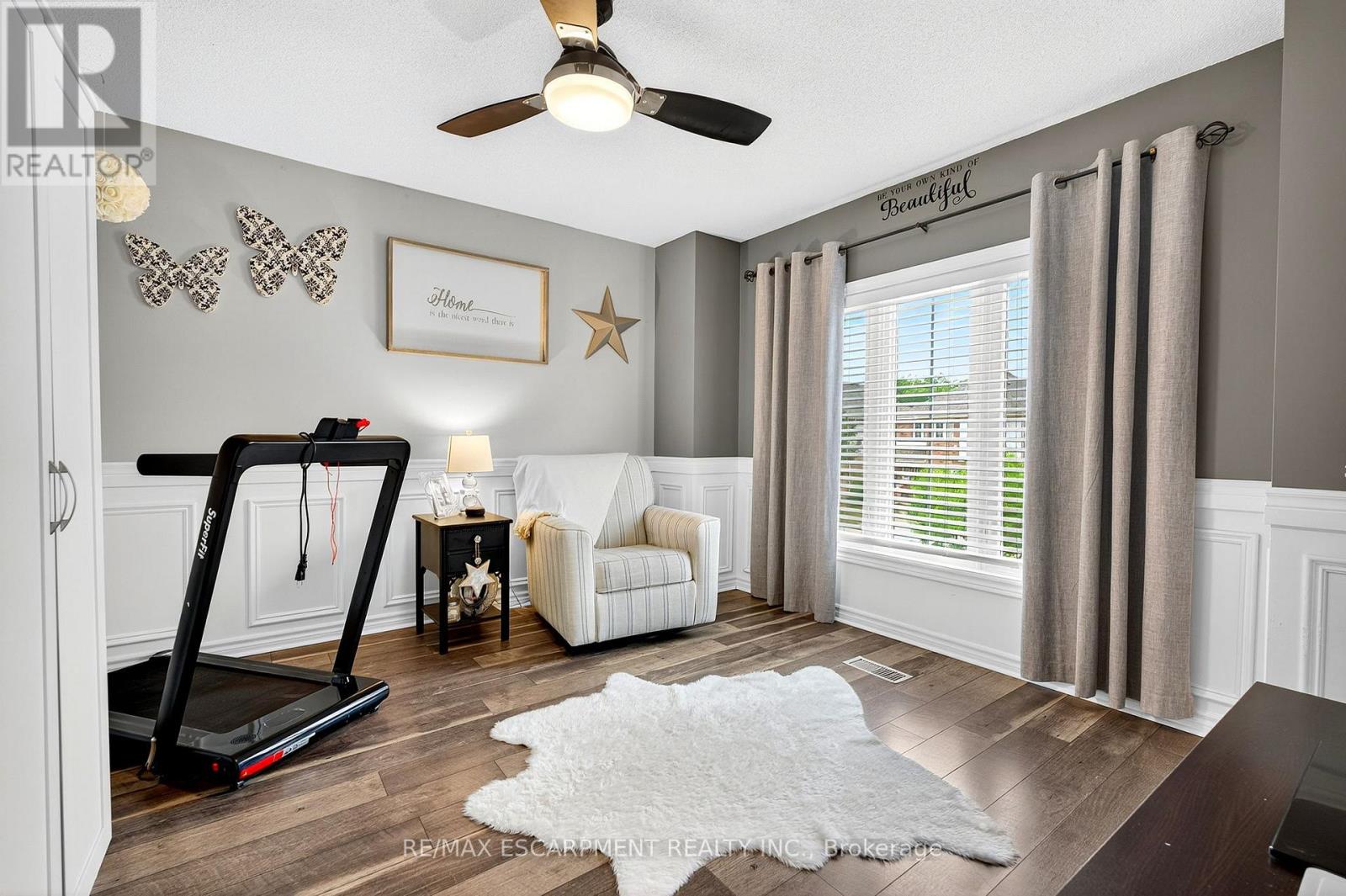 Photo 21 of 4118 Pincay Oaks Lane, Burlington ON