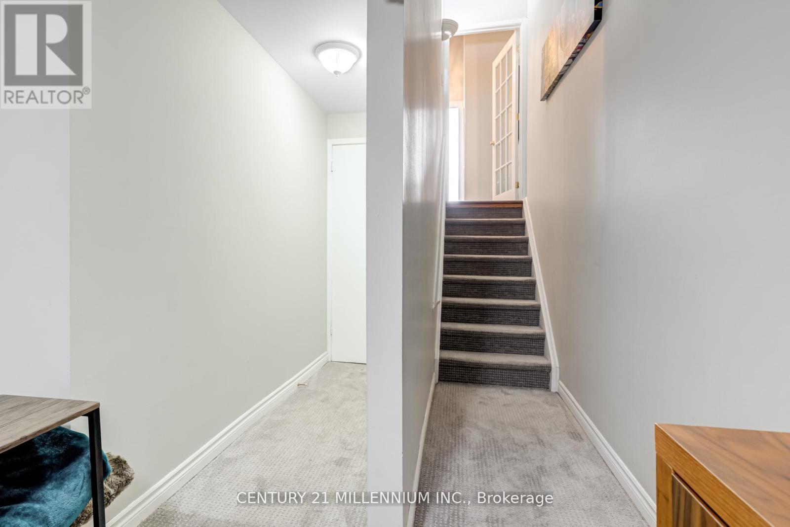 Photo 12 of 4 1536 Sixth Line, Oakville ON