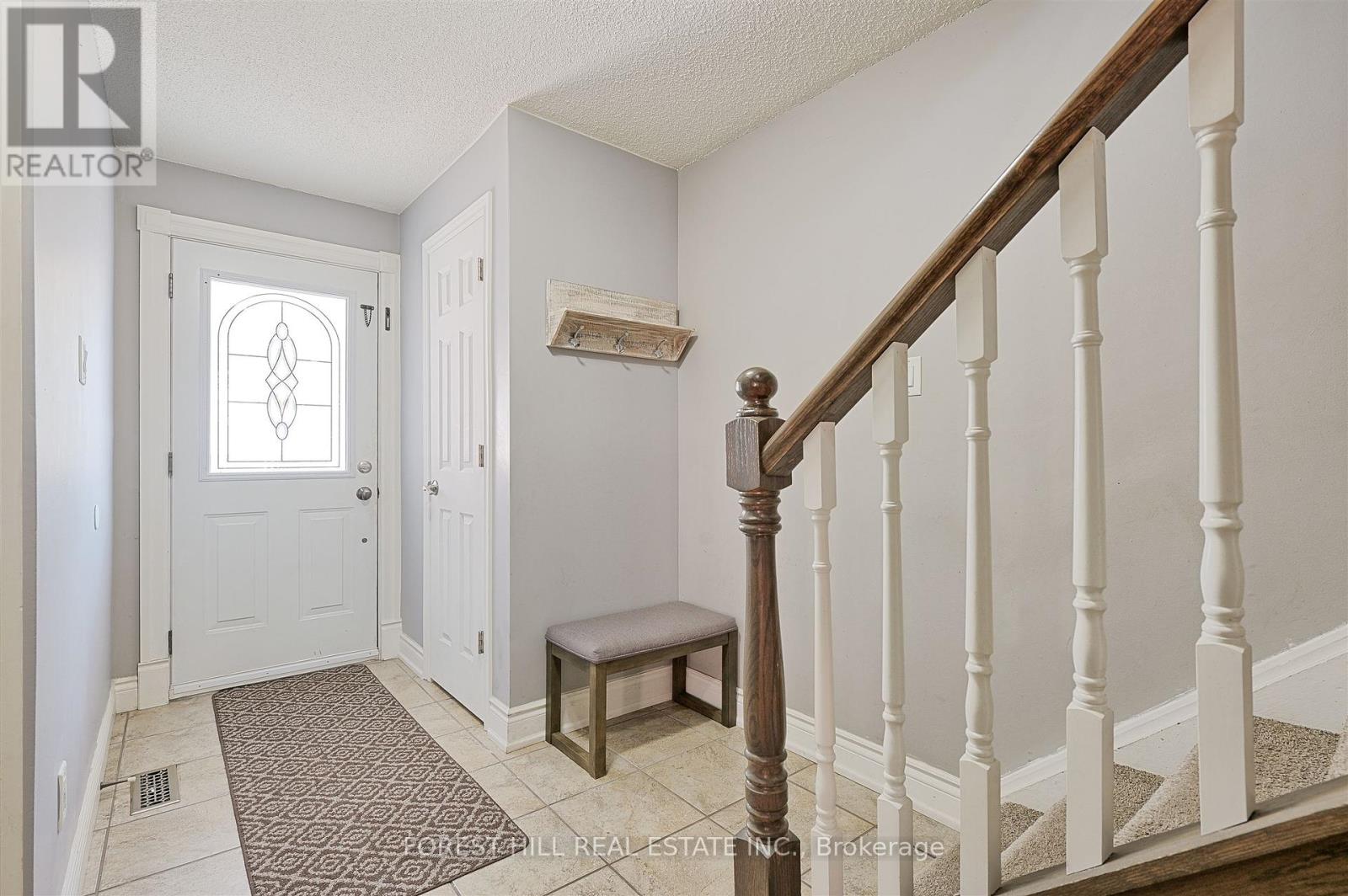Photo 35 of 17 Rushmore Crescent, Brampton ON