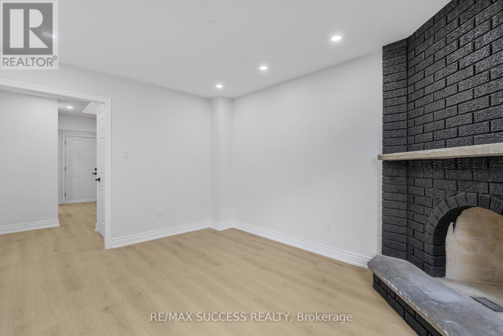 Photo 18 of 4631 Penhallow Road, Mississauga ON