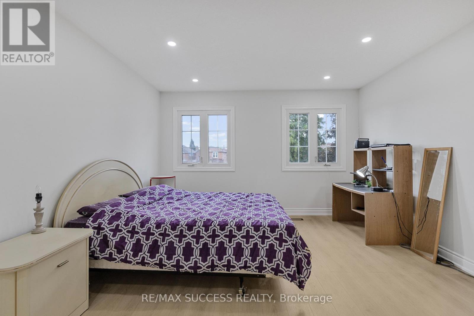 Photo 14 of 4631 Penhallow Road, Mississauga ON