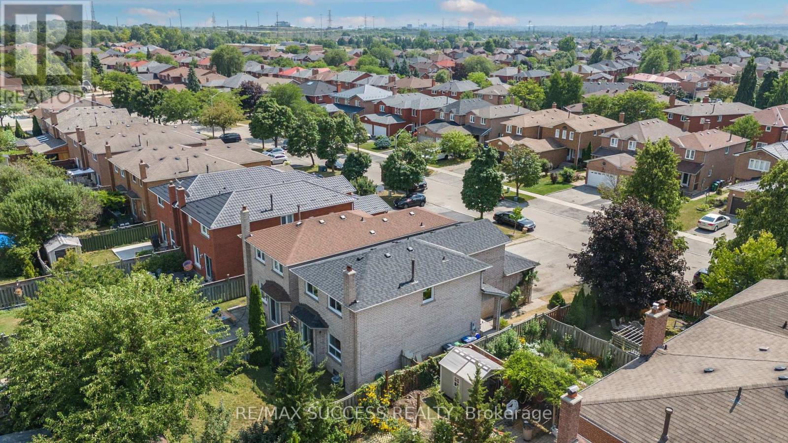Photo 37 of 4631 Penhallow Road, Mississauga ON