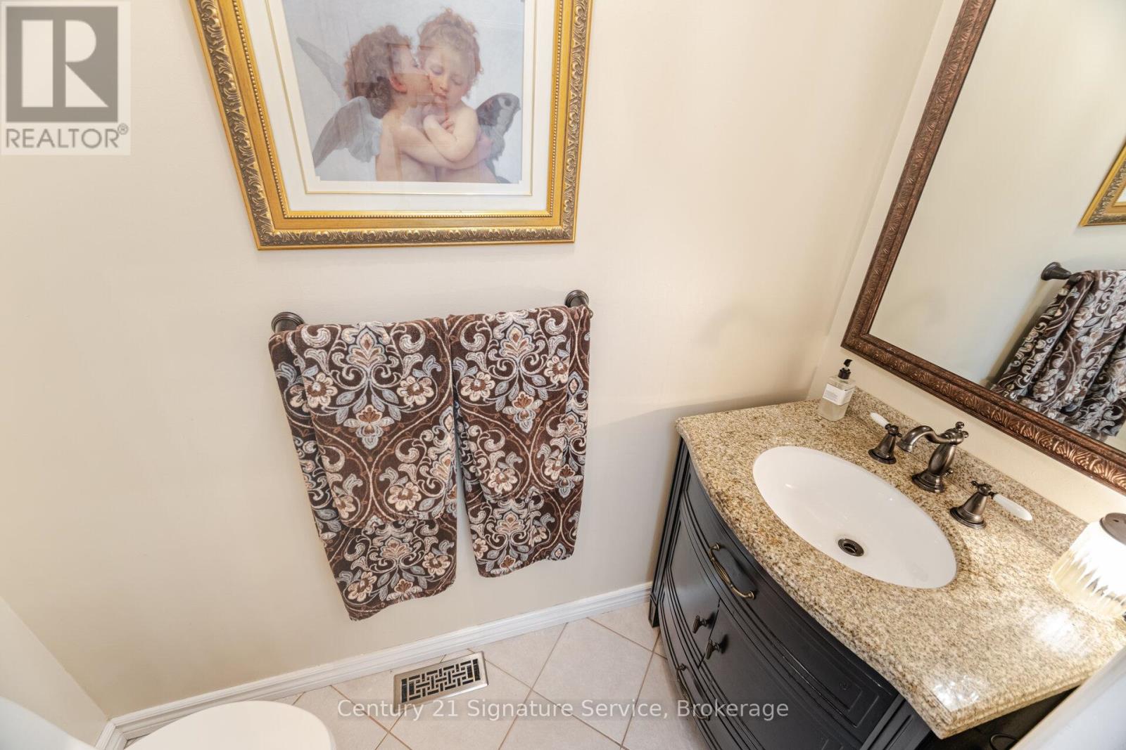 Photo 32 of 5955 Ladyburn Crescent, Mississauga ON