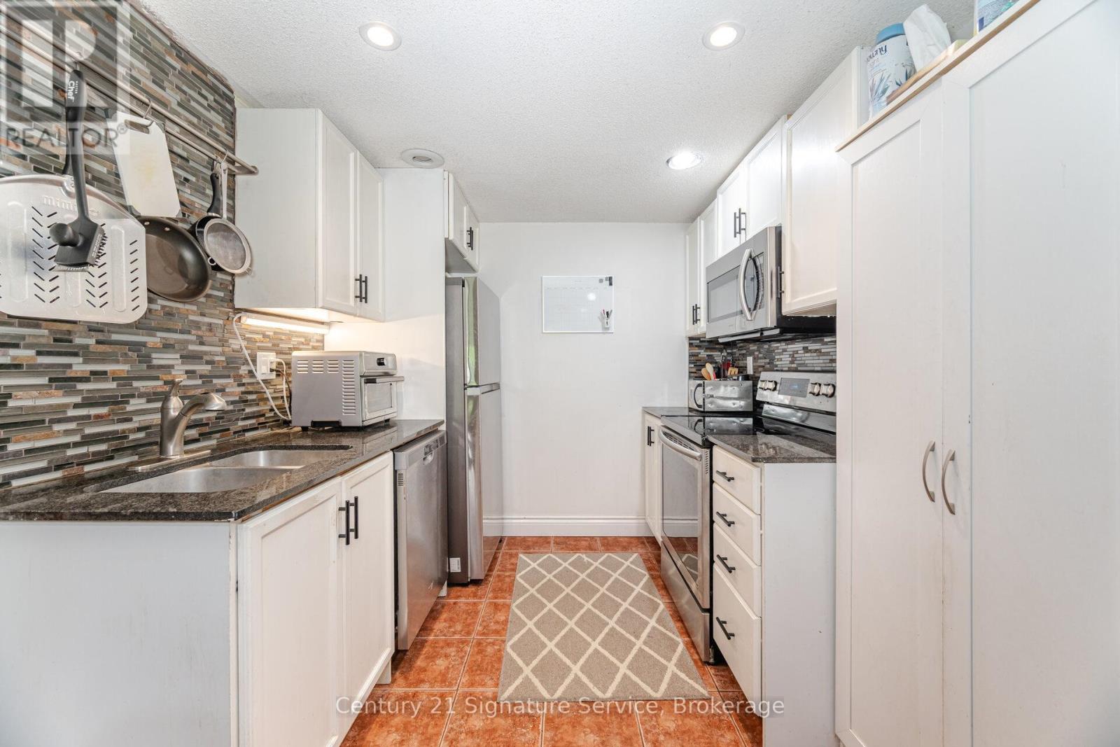 Photo 39 of 5955 Ladyburn Crescent, Mississauga ON