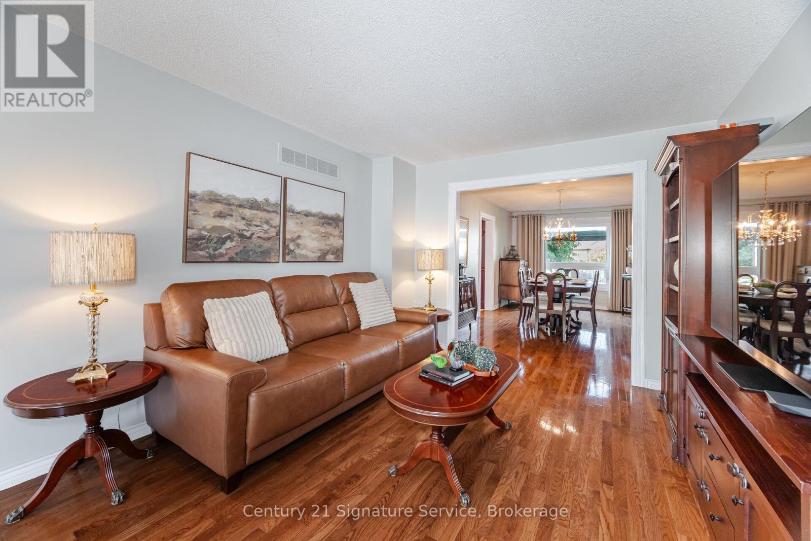 Photo 20 of 5955 Ladyburn Crescent, Mississauga ON