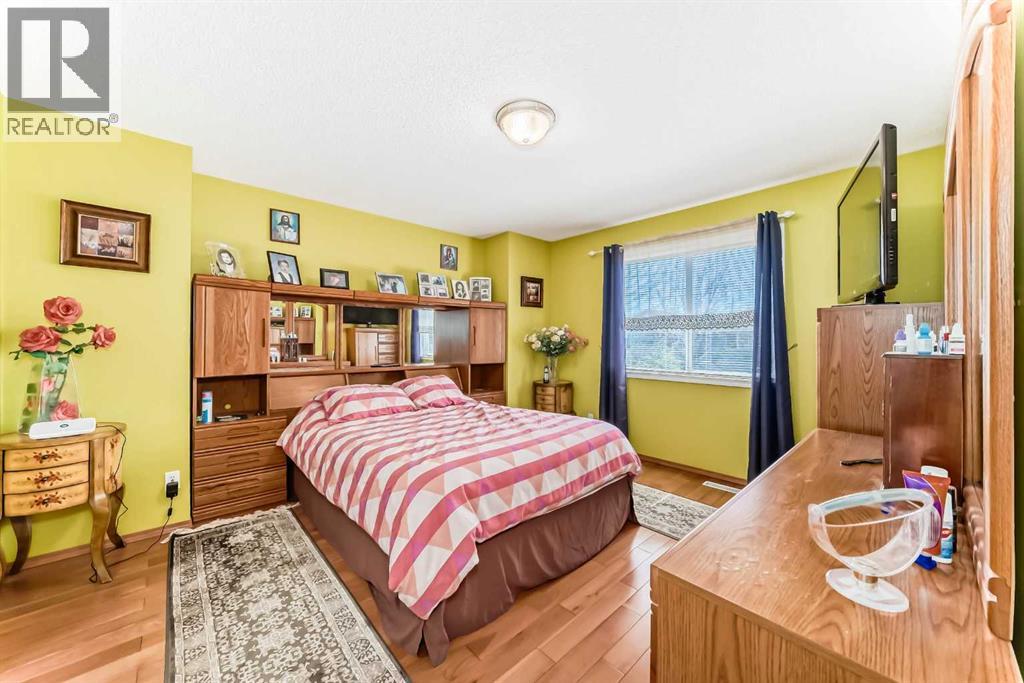 Photo 6 of 159 Bridlewood Road Sw, Calgary AB