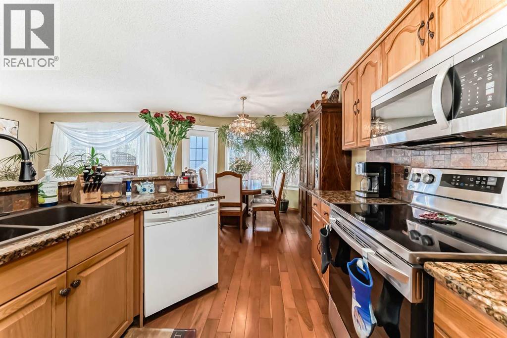 Photo 13 of 159 Bridlewood Road Sw, Calgary AB