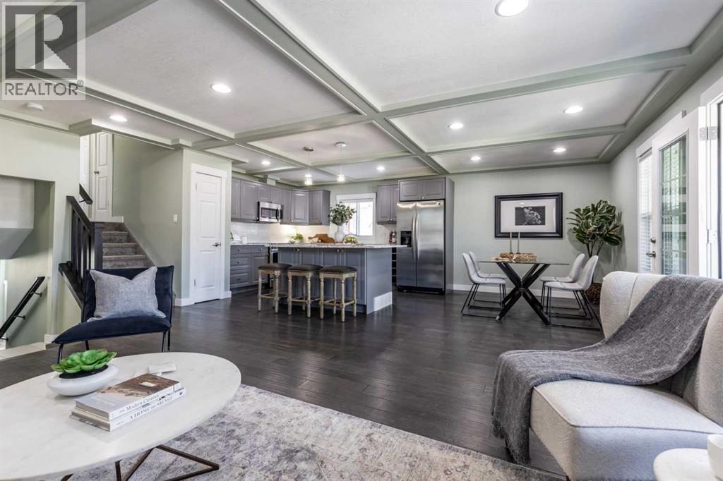 Single Family House 4 Level for Sale in  Violet Court SE Connaught Medicine Hat 