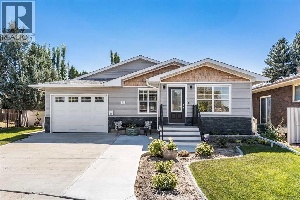 13 Violet Court SE, Medicine Hat, Alberta