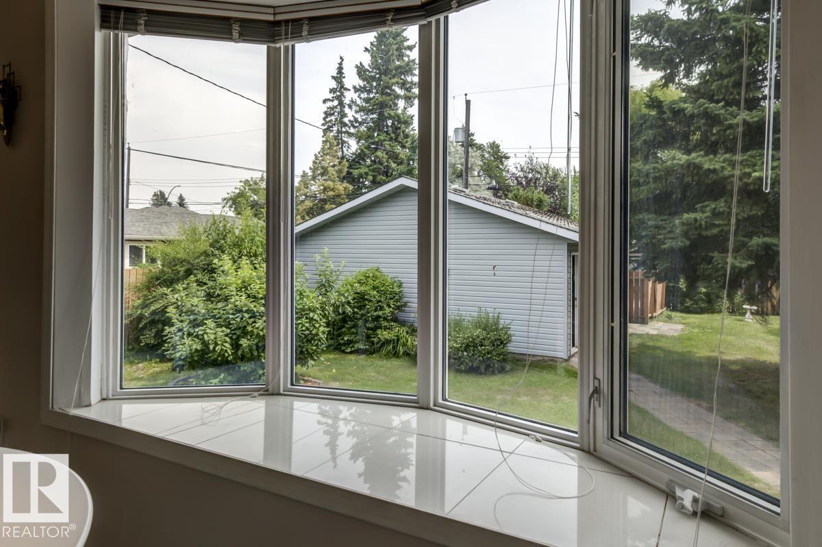 Photo 34 of 9437 144 St Nw, Edmonton AB