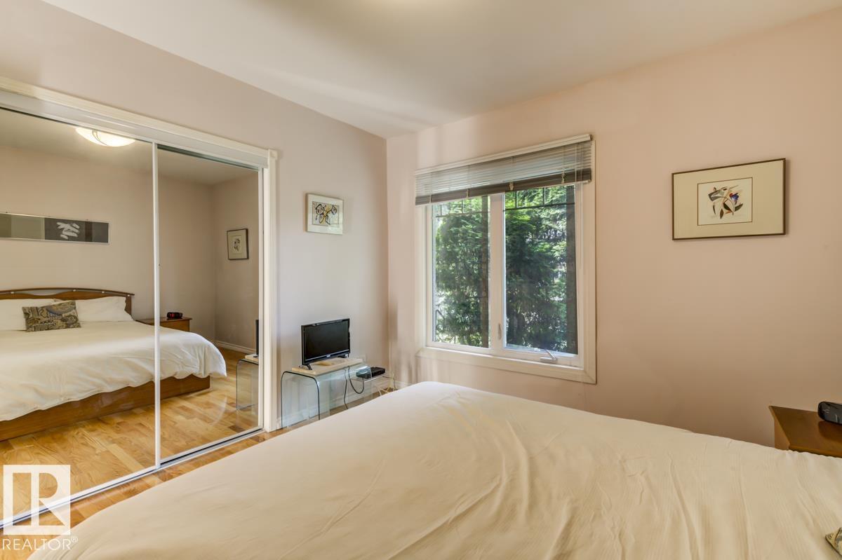 Photo 43 of 9437 144 St Nw, Edmonton AB