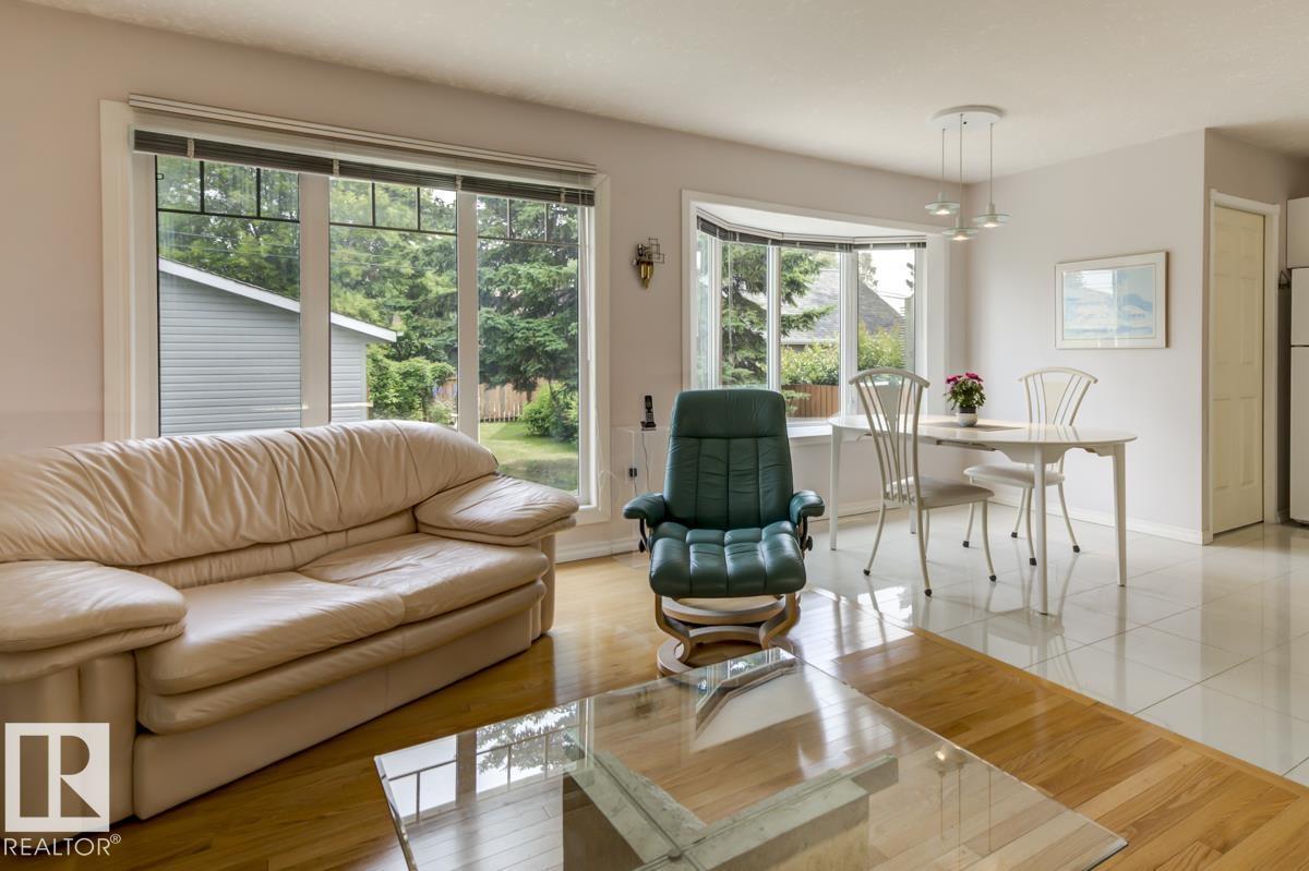 Photo 36 of 9437 144 St Nw, Edmonton AB
