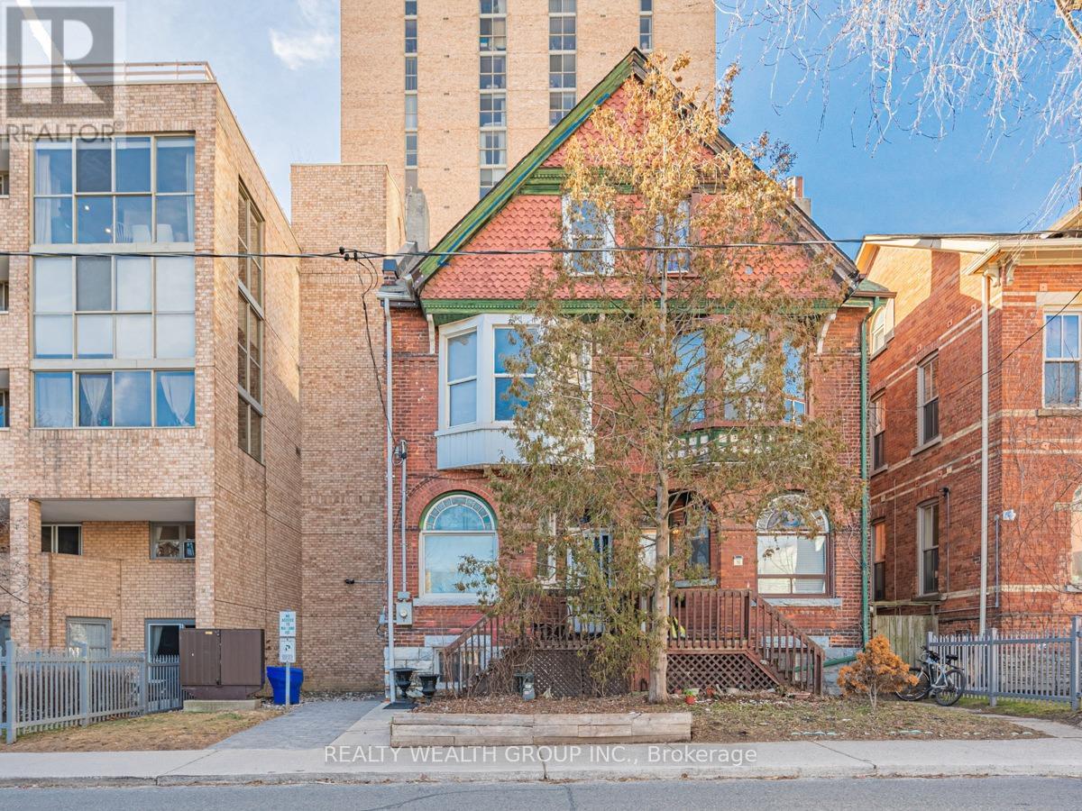 Photo 2 of 74 Homewood Avenue, Toronto ON