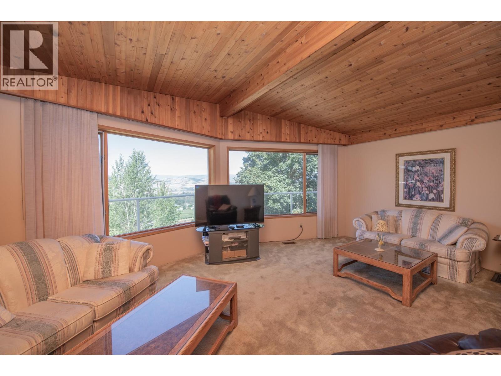 Photo 5 of 4587 Briggs Road, Vernon BC