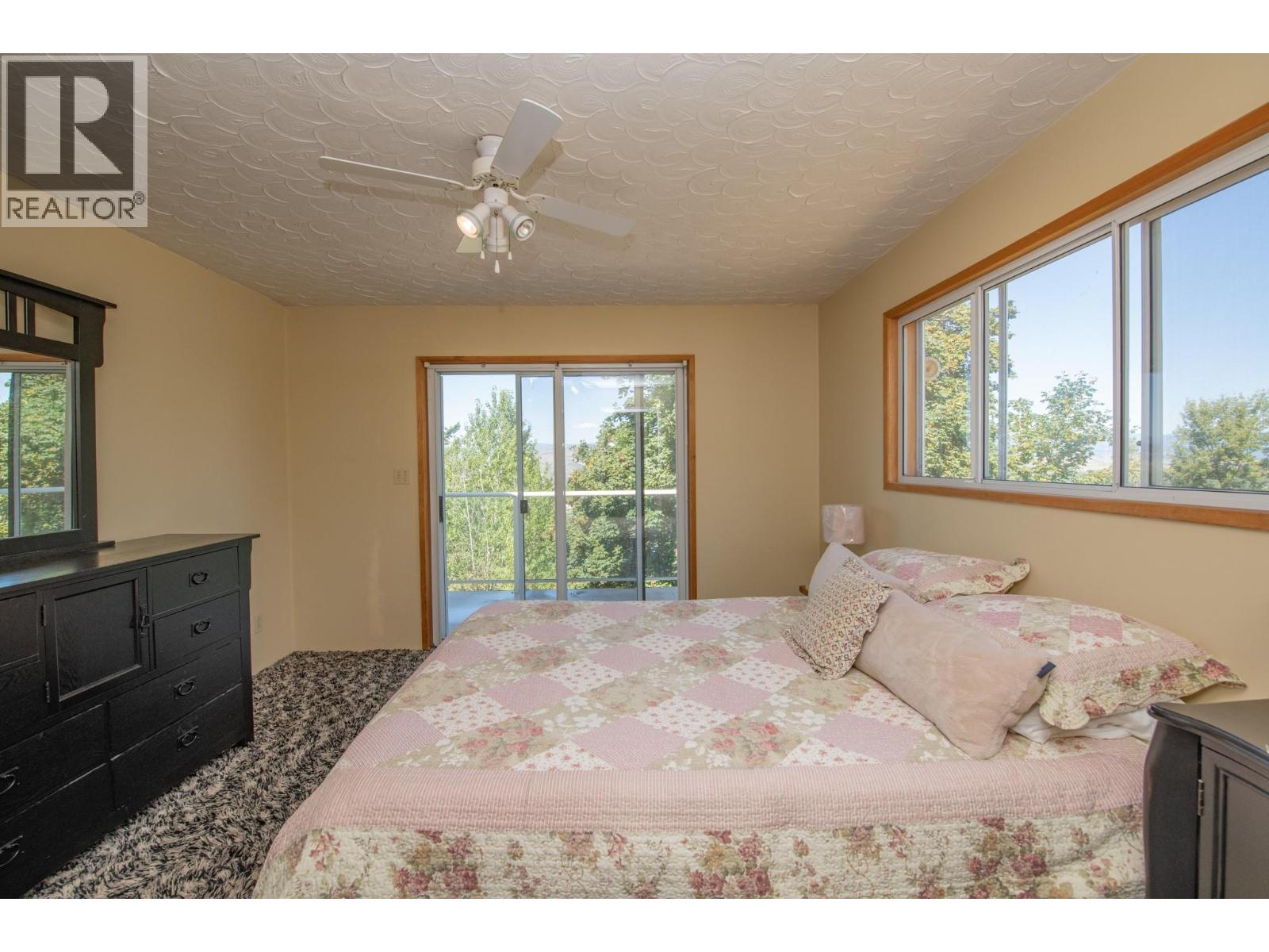 Photo 9 of 4587 Briggs Road, Vernon BC