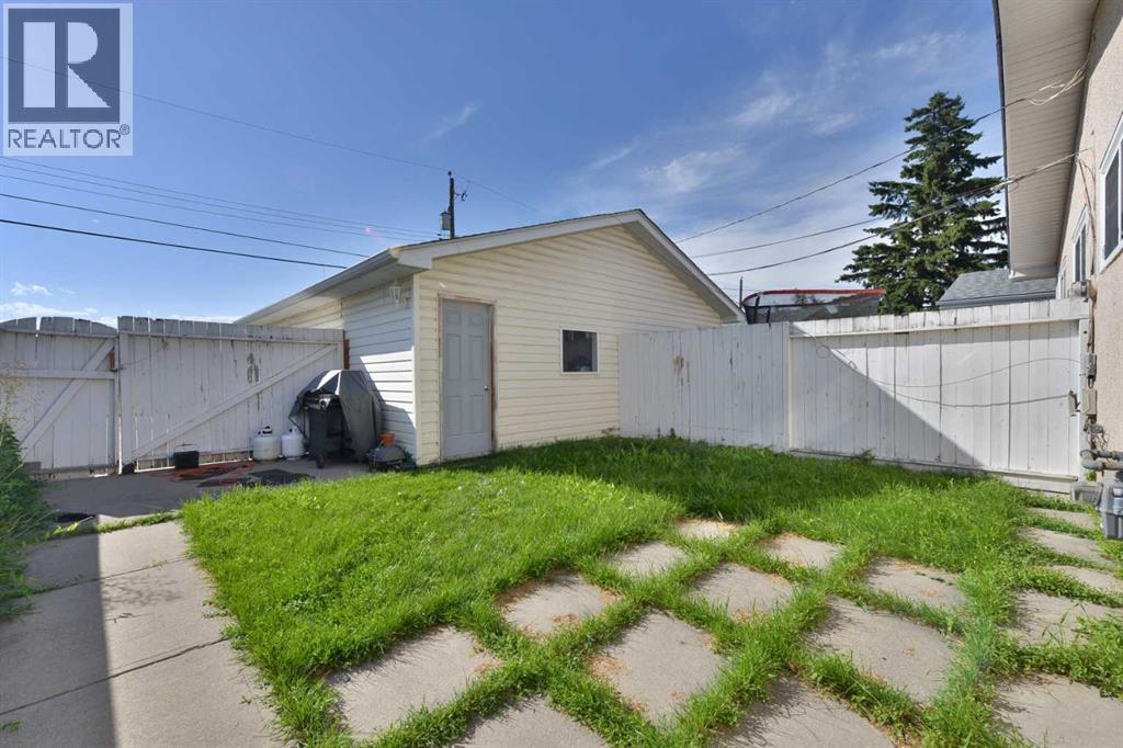 Multi-family House Bungalow for Sale in A & B   Street SW Rosscarrock Calgary 