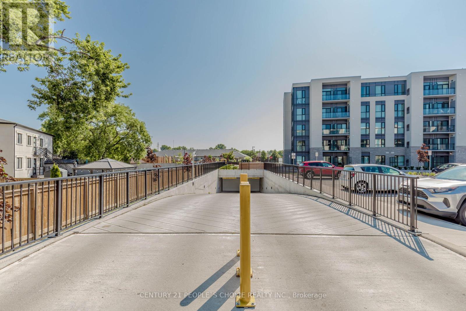Photo 33 of 206 50 Herrick Avenue, St Catharines ON