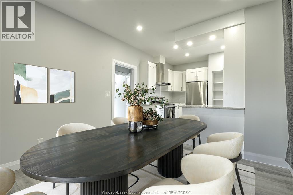 Photo 11 of 1563 Lincoln Road, Windsor ON