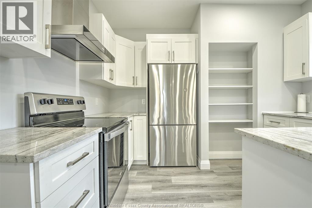 Photo 14 of 1563 Lincoln Road, Windsor ON