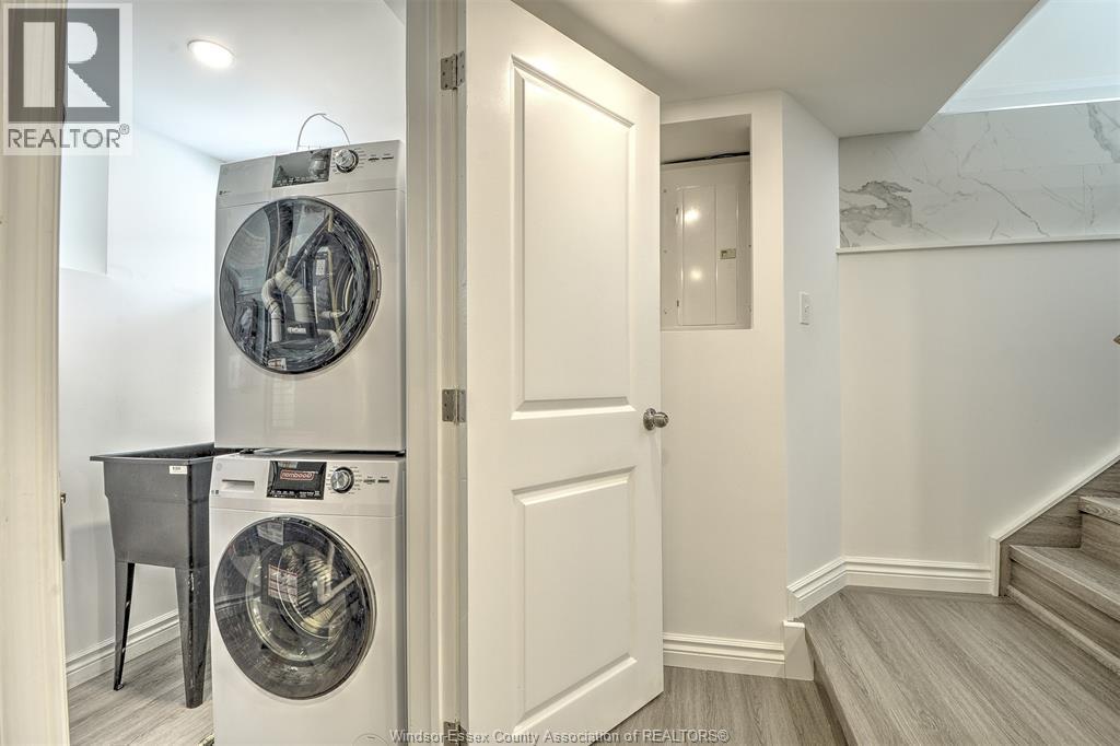 Photo 21 of 1563 Lincoln Road, Windsor ON
