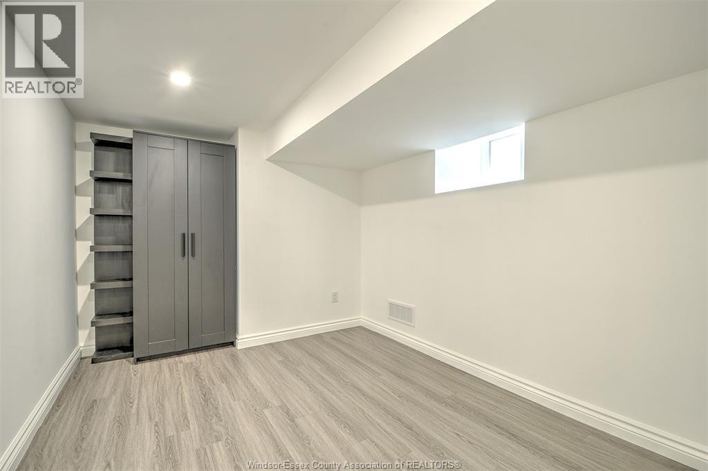 Photo 28 of 1563 Lincoln Road, Windsor ON
