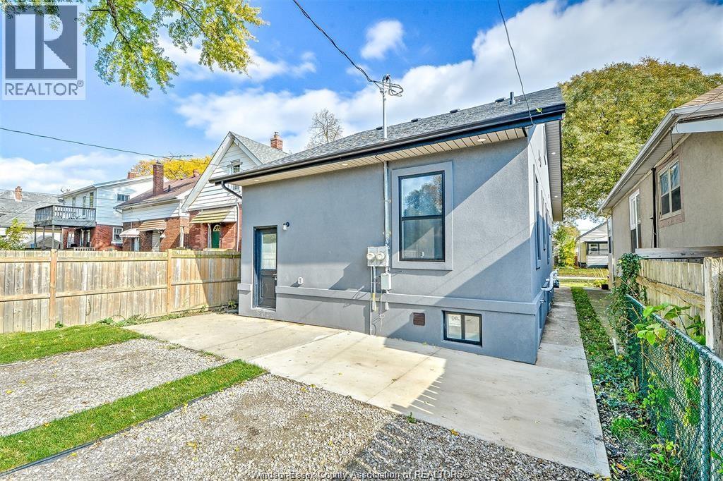 Photo 31 of 1563 Lincoln Road, Windsor ON