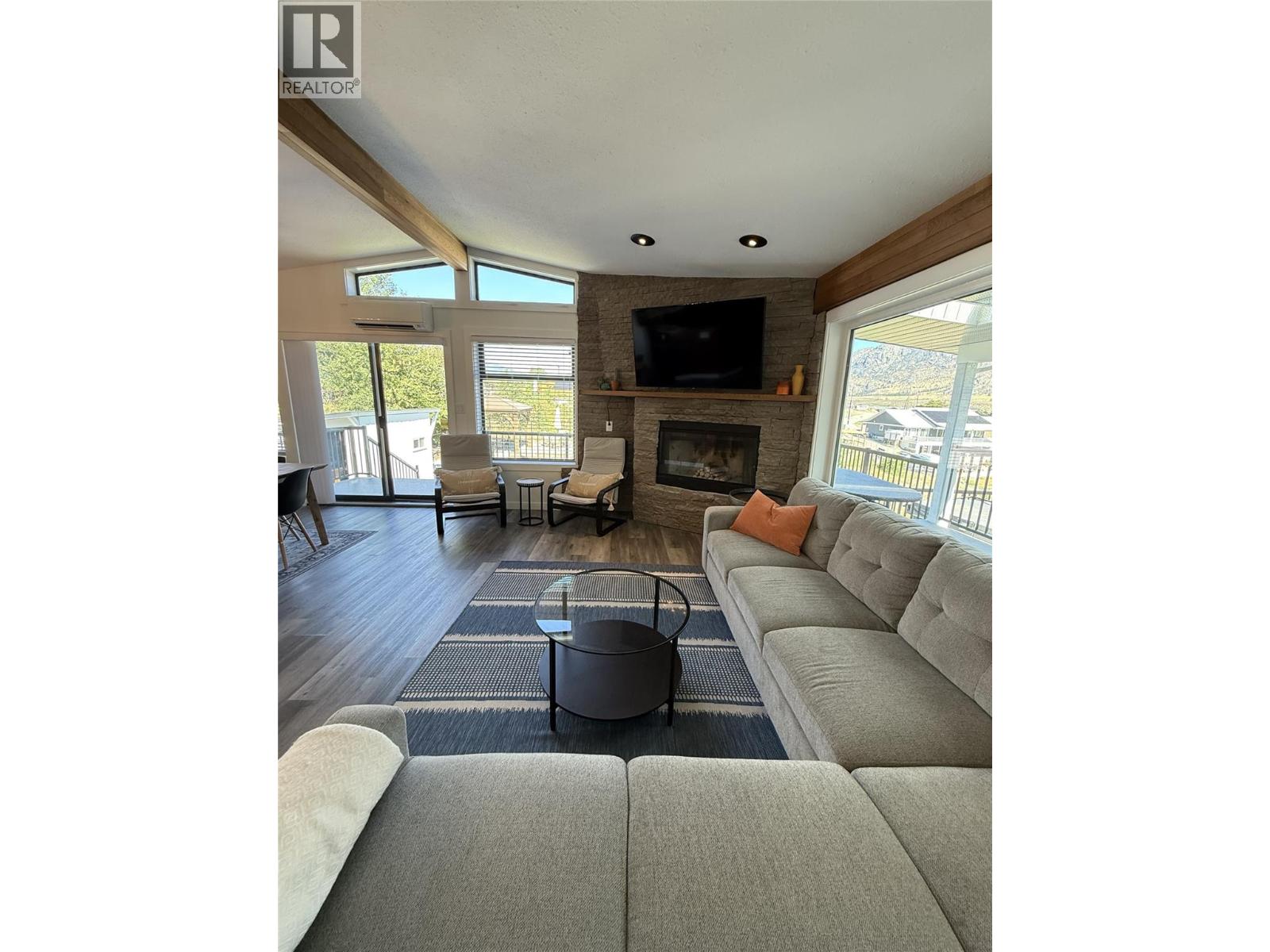 8807 Gala Crescent, Osoyoos