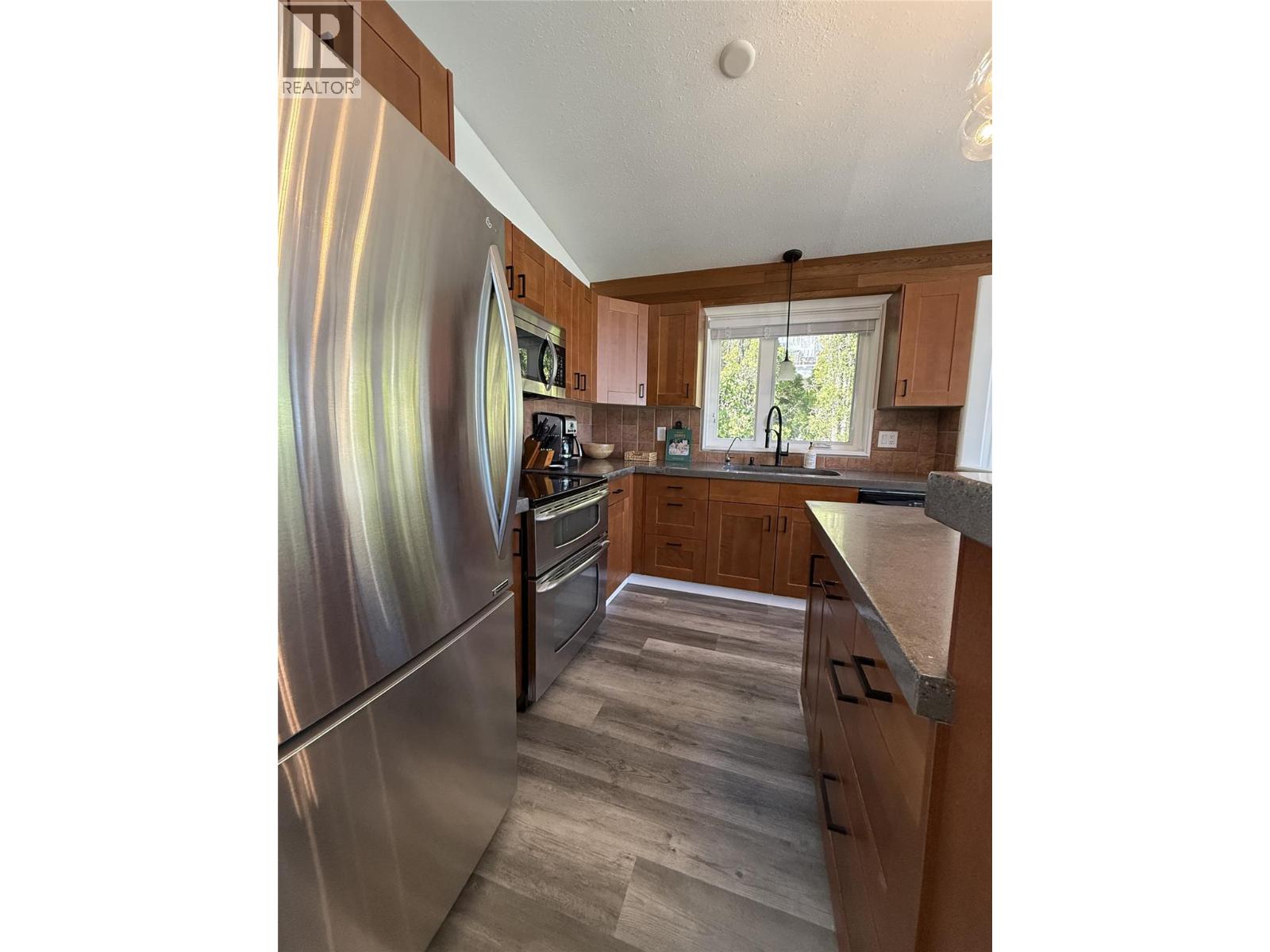 8807 Gala Crescent, Osoyoos