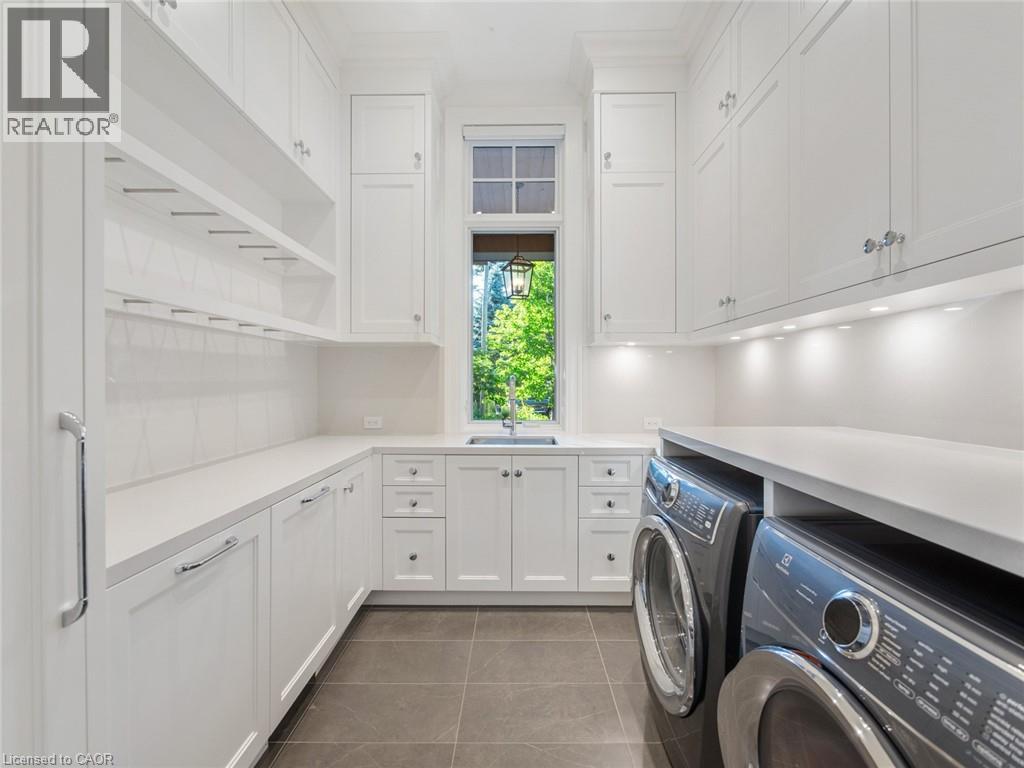 Photo 13 of 140 Secord Lane, Burlington ON