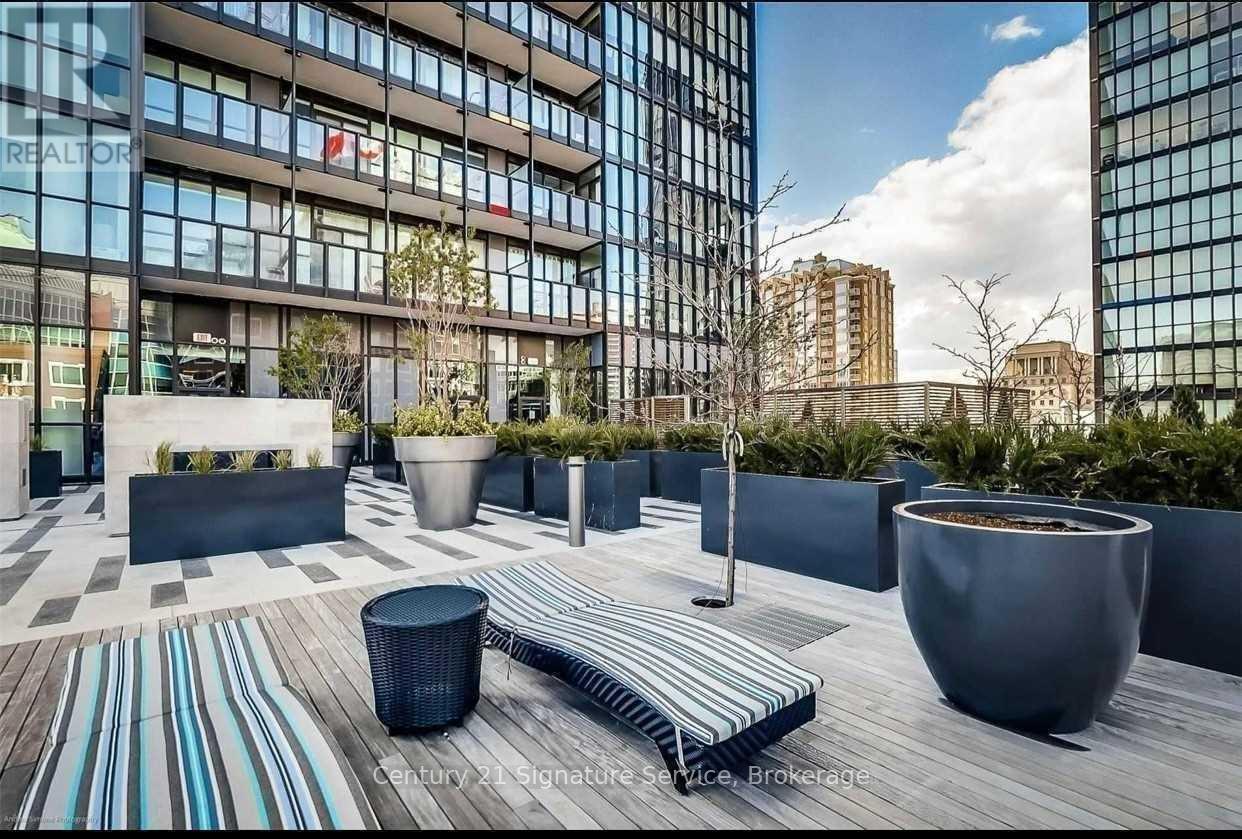 Photo 15 of 411 101 Charles Street E, Toronto ON