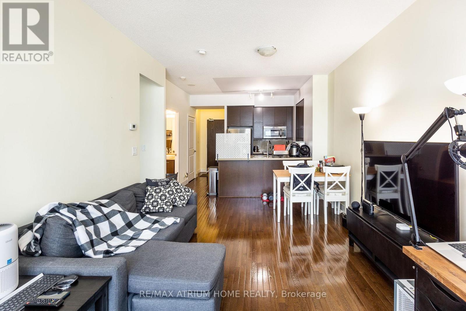 Photo 12 of 410 26 Norton Avenue, Toronto ON